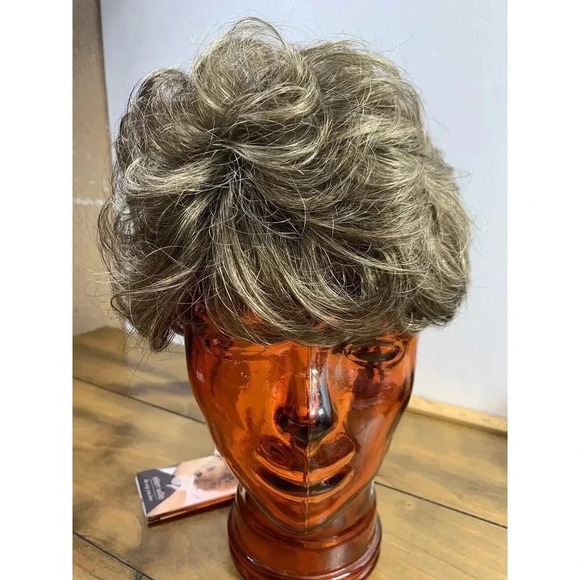 Ellen Wille LOUISE Wig Bernstein Mix 12.26.31 - Picture 12 of 13